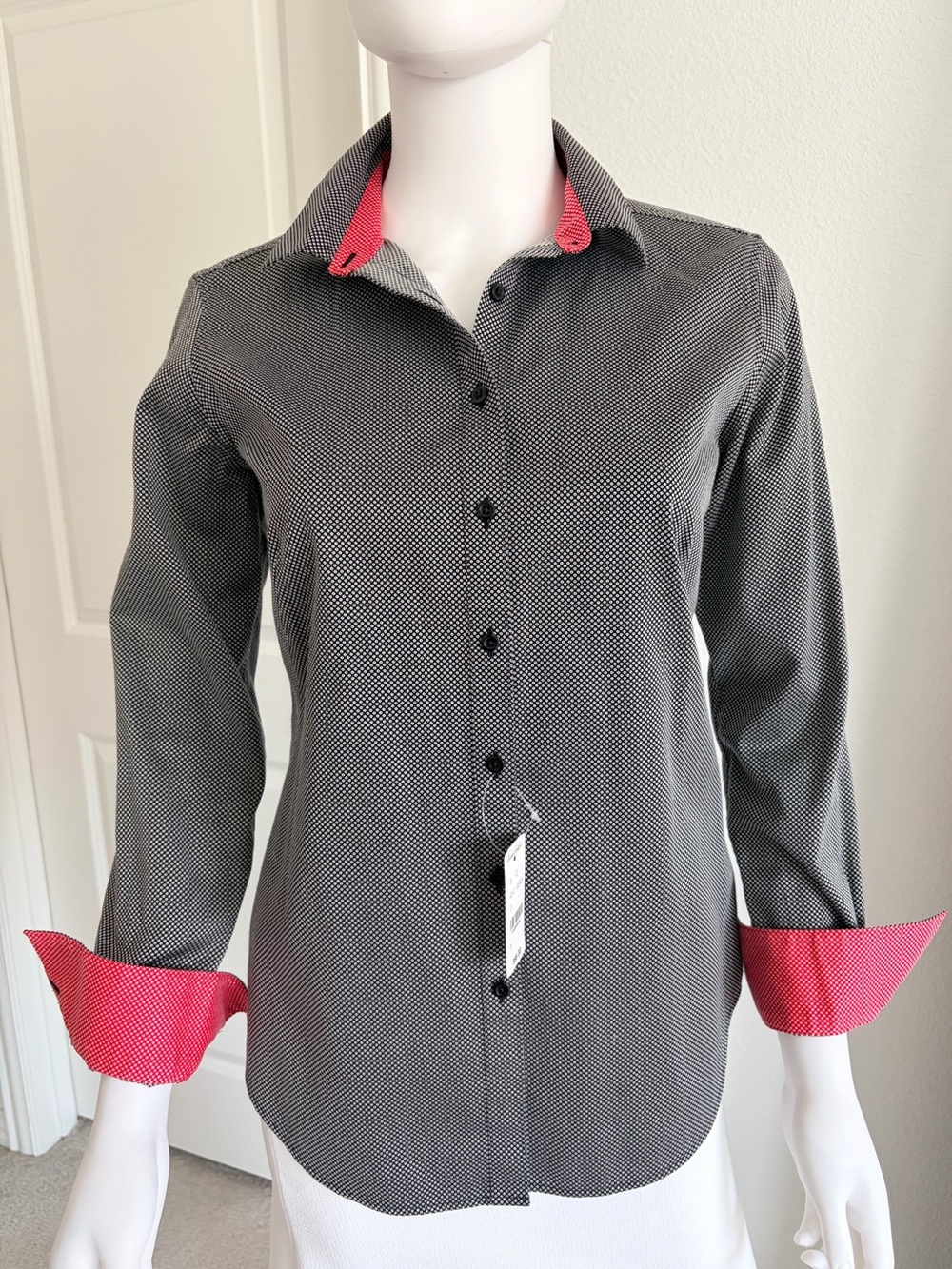 Brooks Bothers Women’s Black Microdot Dress Shirt with Red Contrast Size 2